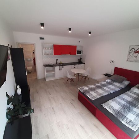 Ancsi Apartmanhaz バラトンレッレ エクステリア 写真