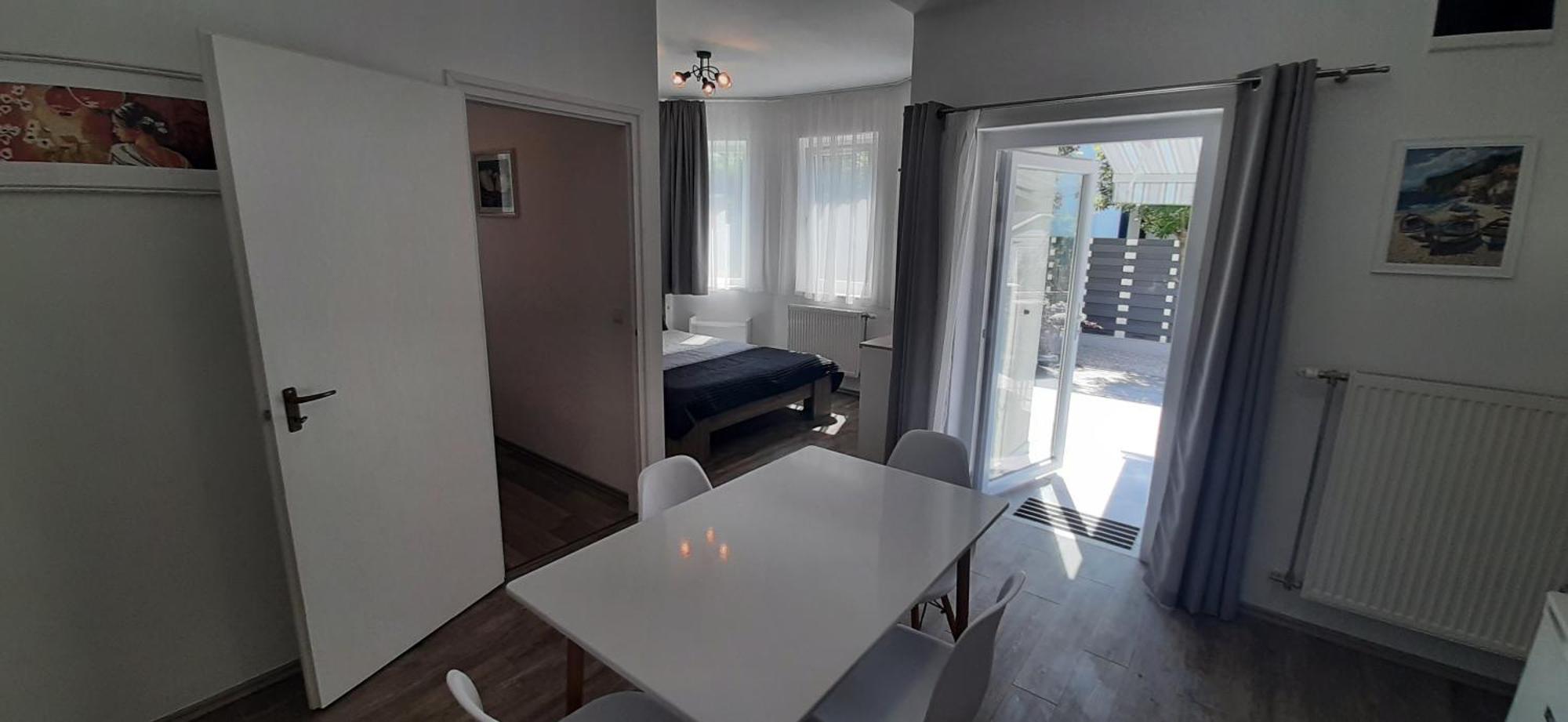 Ancsi Apartmanhaz バラトンレッレ エクステリア 写真